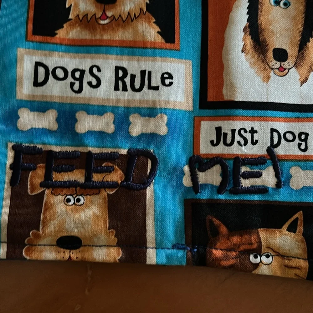 Dog Bone Shaped Feeding Mat - Blue and Brown